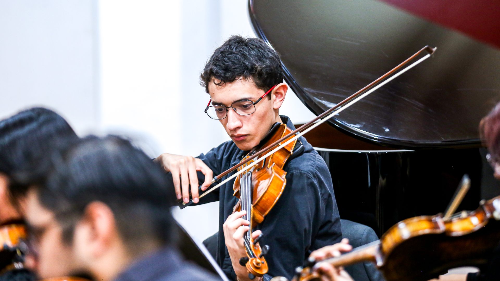 Paradoja: La música del silencio: “Alfonsina en concierto”