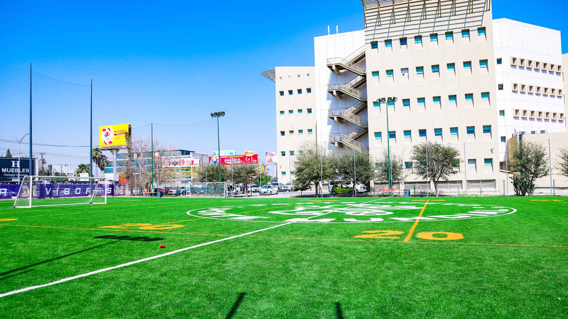 Inauguran Multideportivo “Víboras” en la Facultad de Medicina UANL
