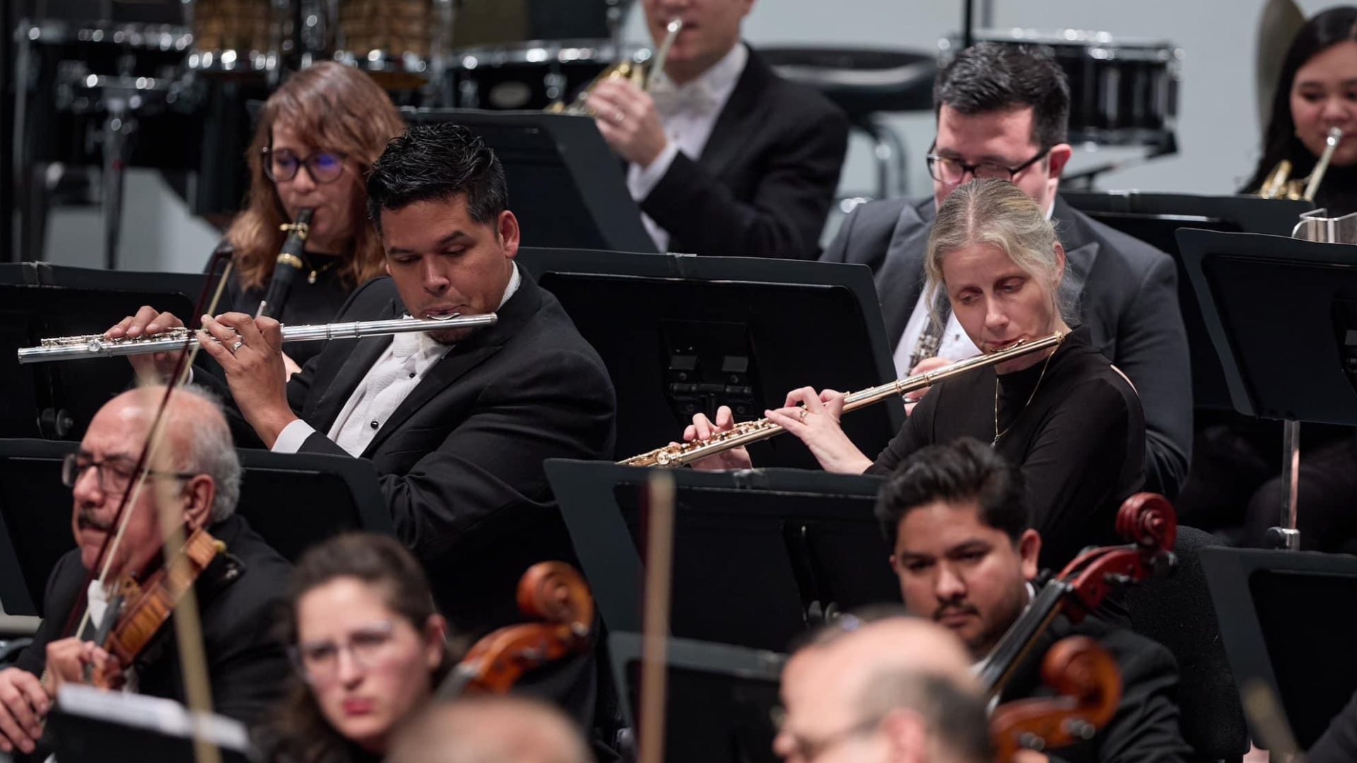 Anuncian invitados huéspedes y solistas en la OSUANL para Temporada 2026