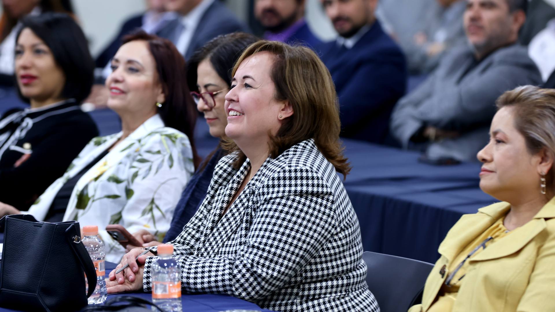 Revisan estrategias para mantener sustentabilidad de la Universidad