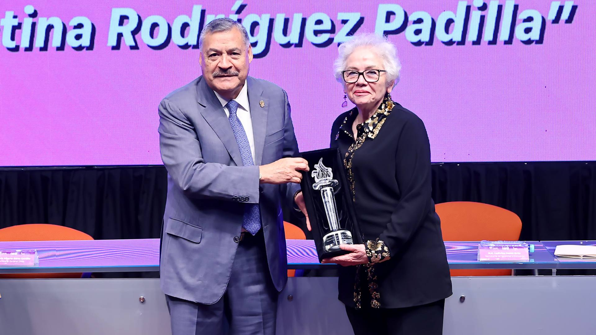 Instala UANL Cátedra Cristina Rodríguez Padilla