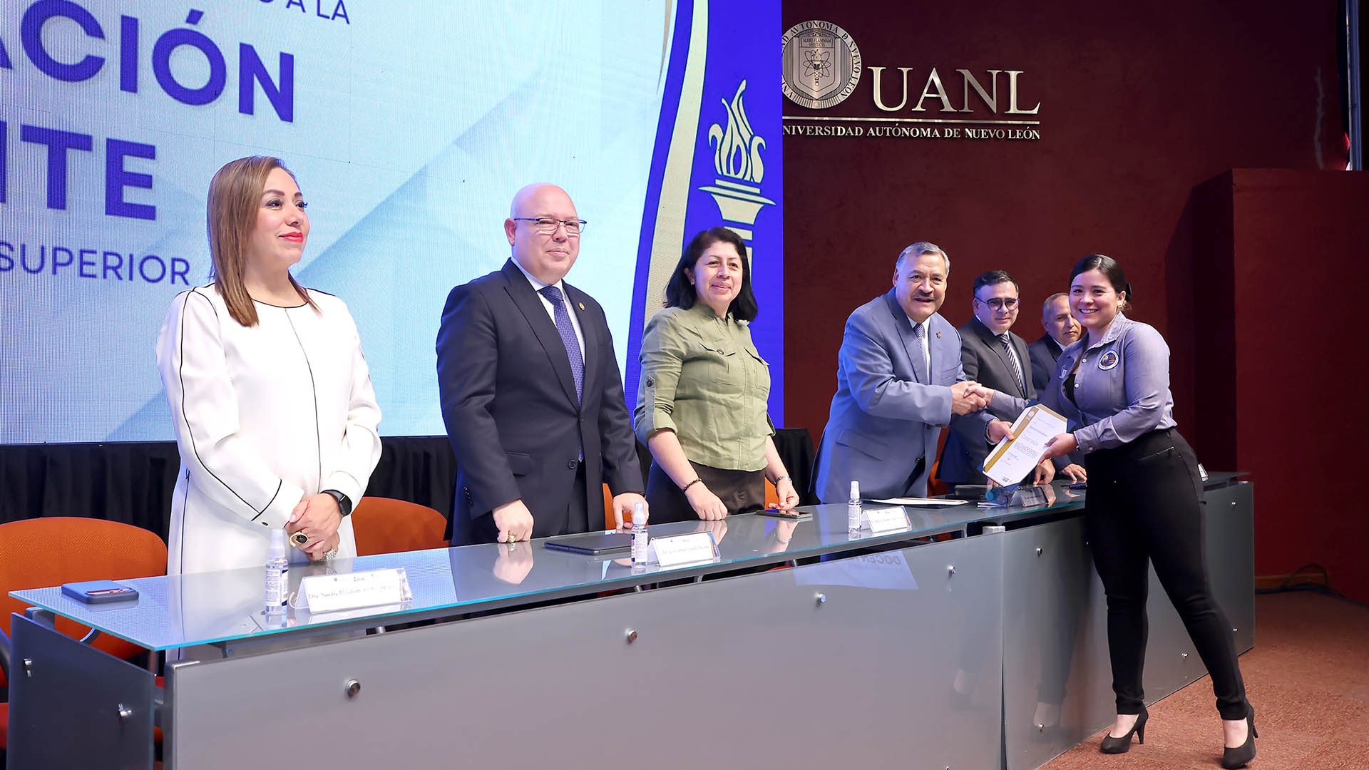 Reconoce UANL profesionalización de docentes del Nivel Medio Superior