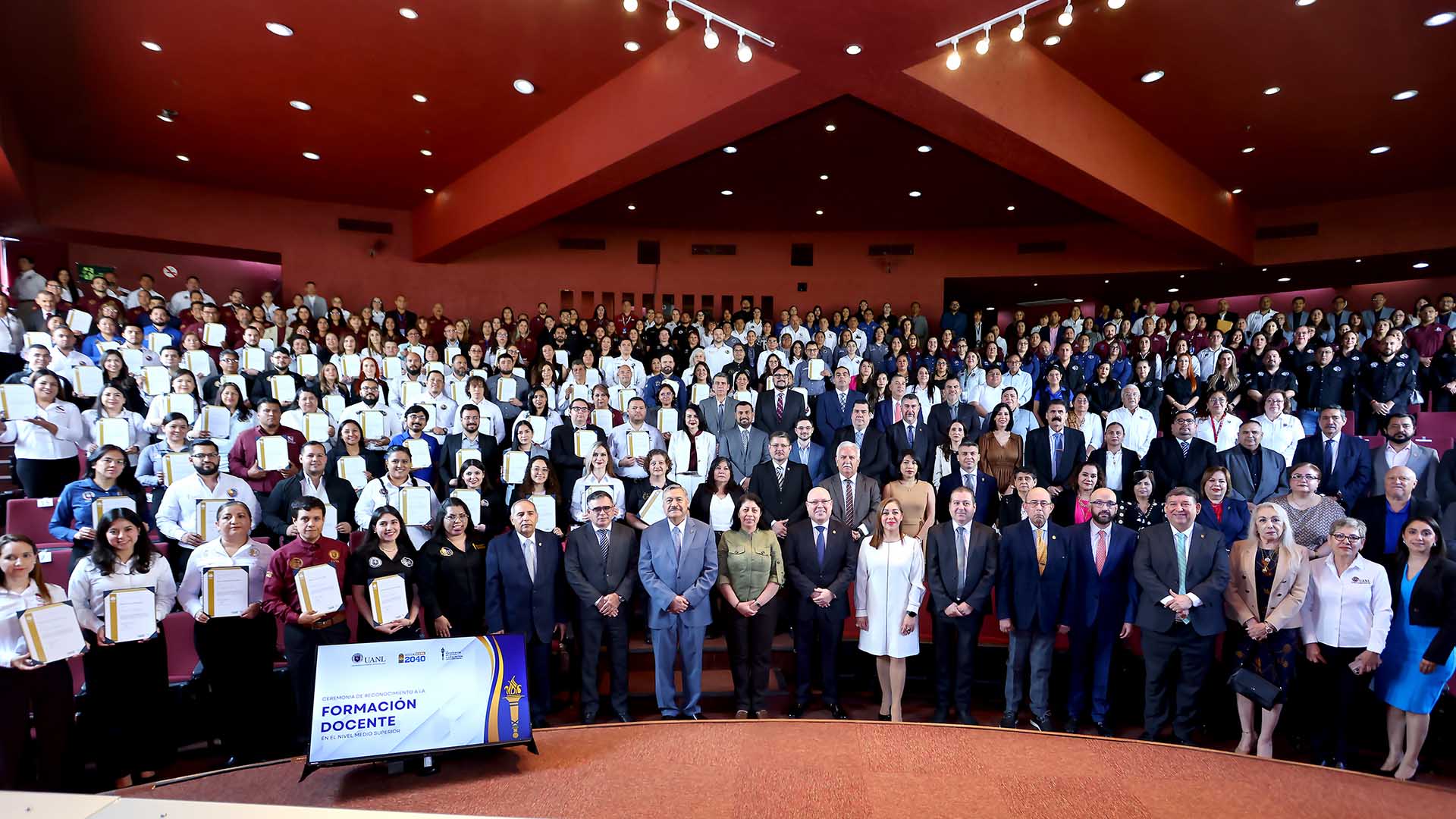 Reconoce UANL profesionalización de docentes del Nivel Medio Superior