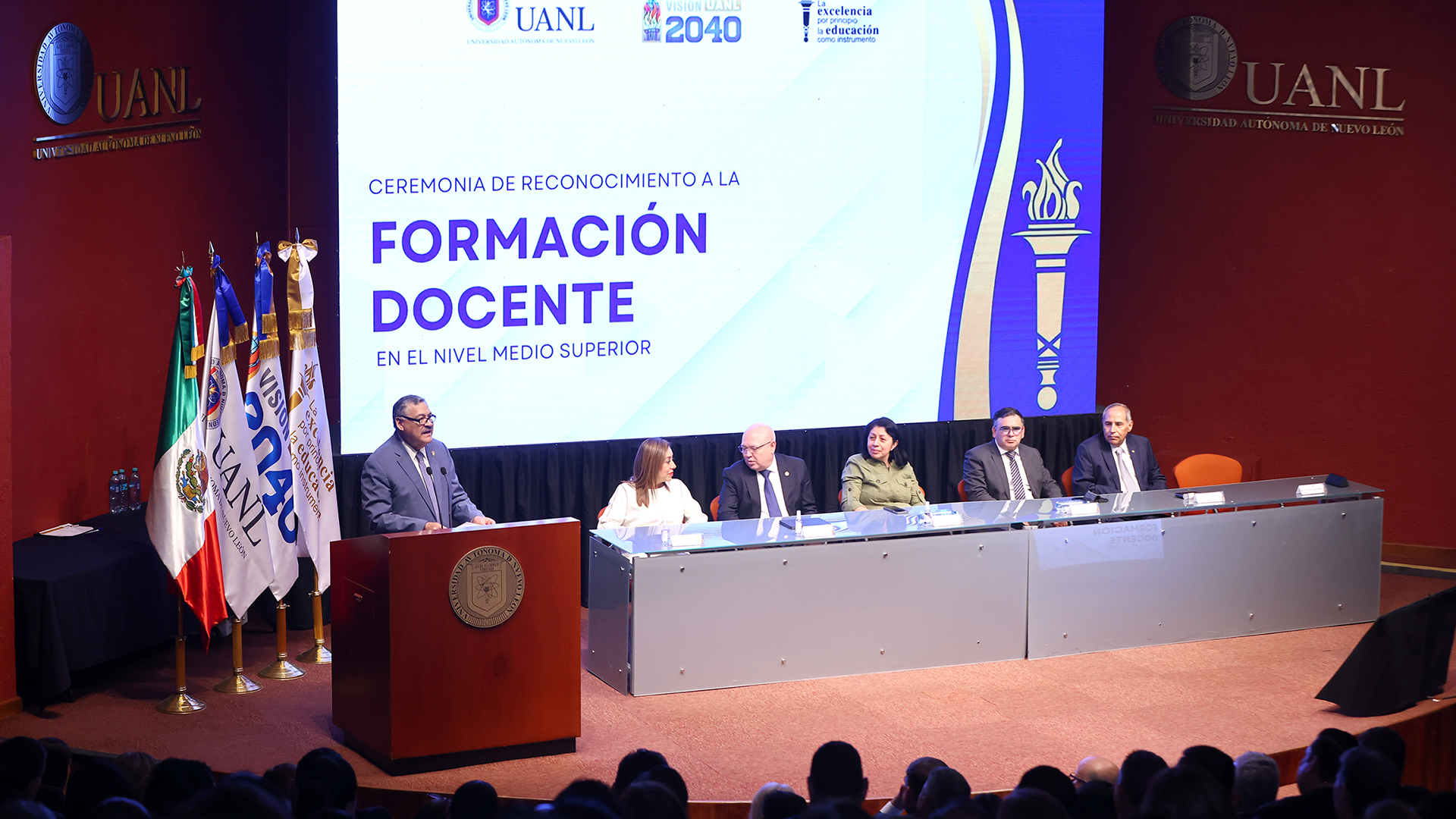 Reconoce UANL profesionalización de docentes del Nivel Medio Superior