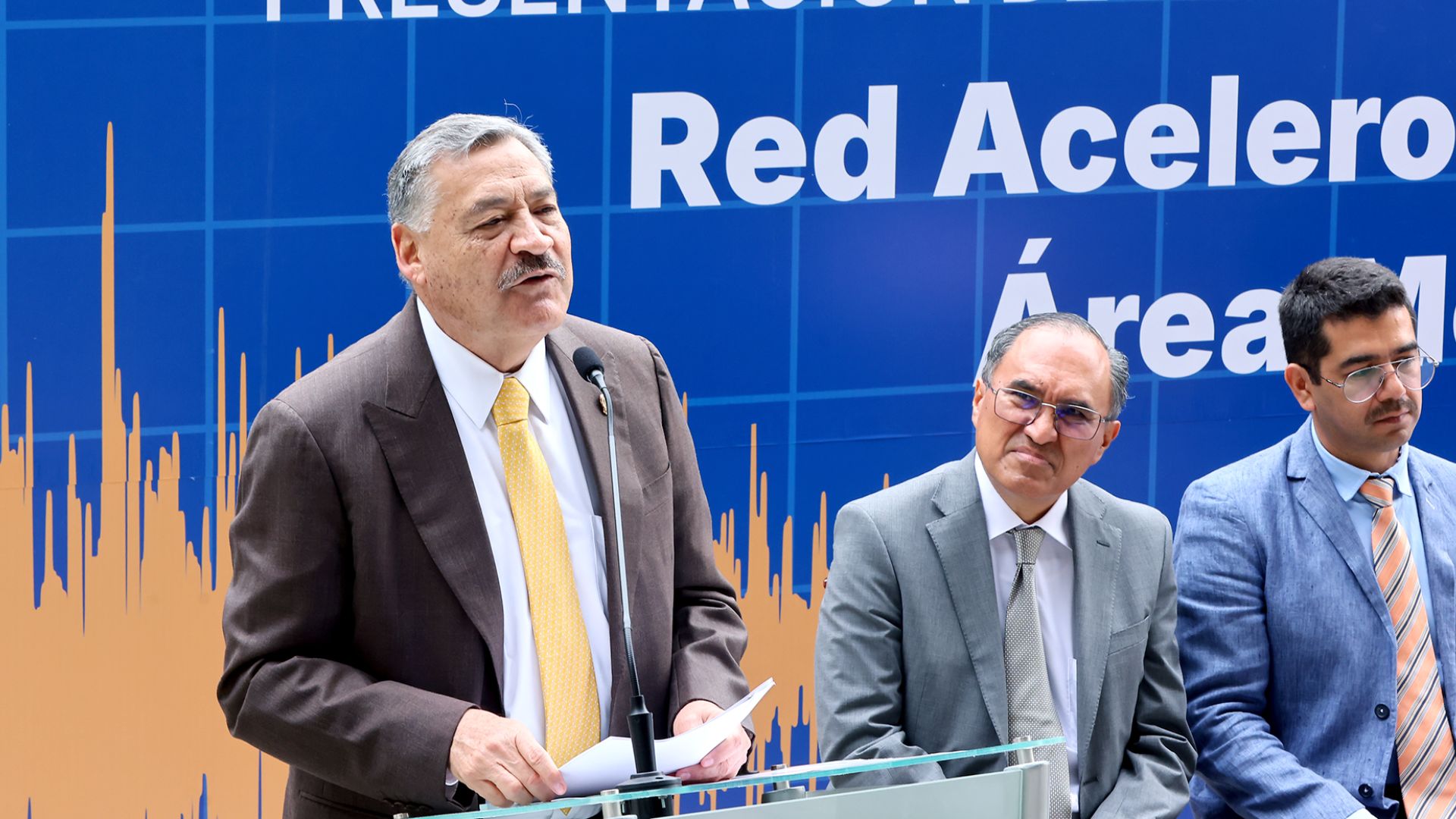 Presenta UANL red de medición sísmica de zona metropolitana del estado