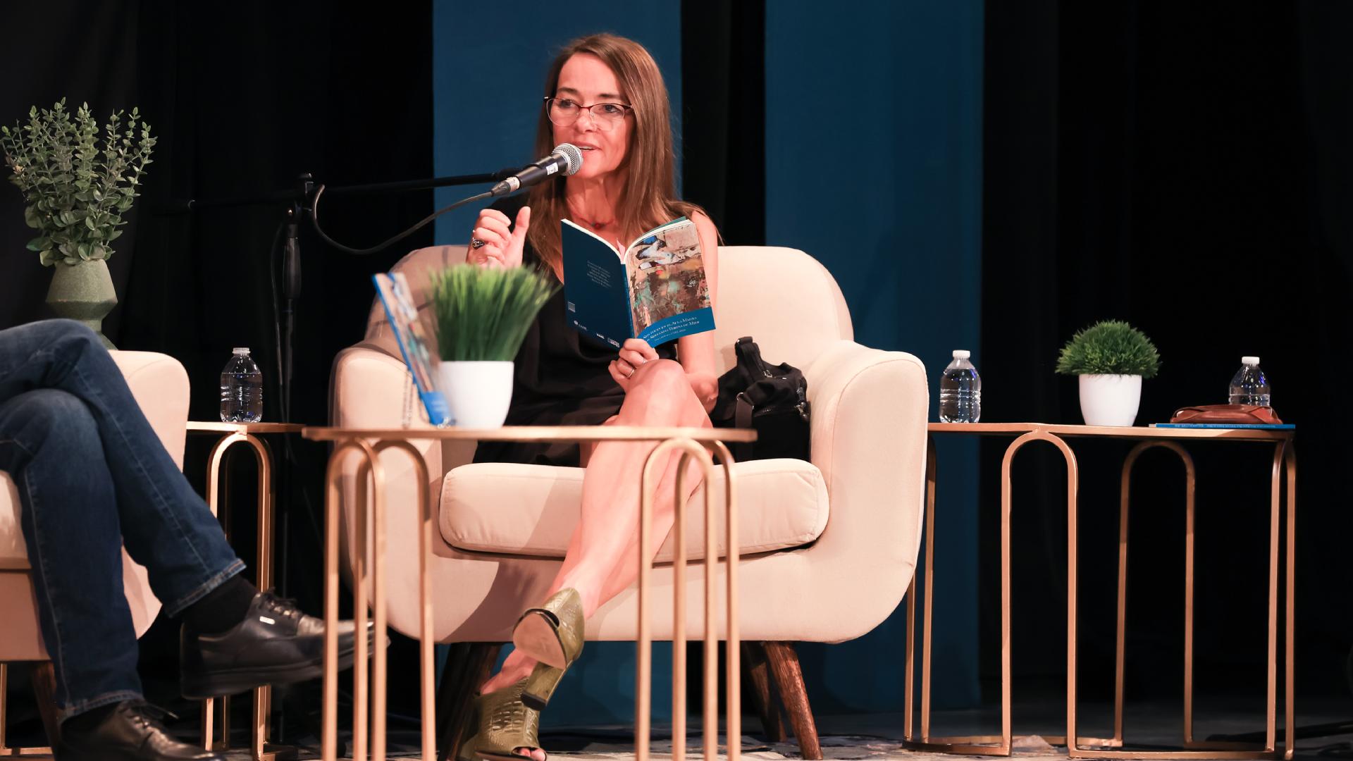Jóvenes universitarios, los protagonistas en la Gala Poética 2026