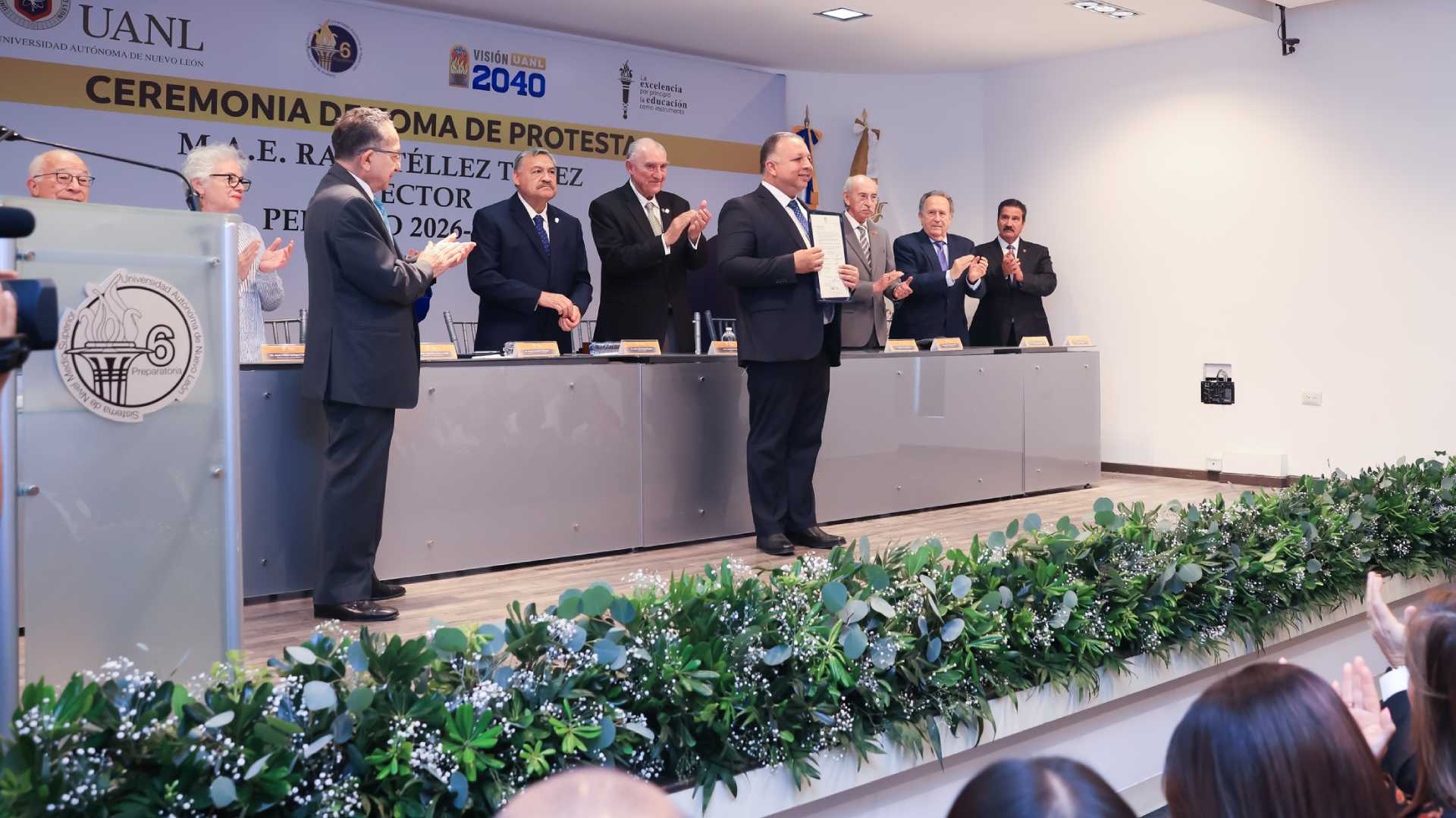 Raúl Téllez fortalecerá estructura educativa de la Preparatoria 6