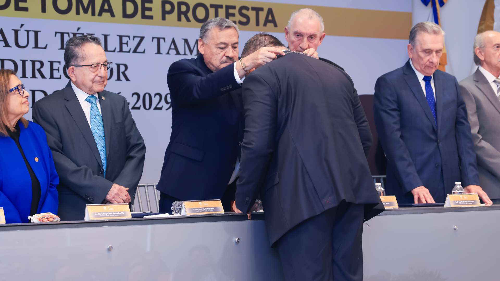 Raúl Téllez fortalecerá estructura educativa de la Preparatoria 6