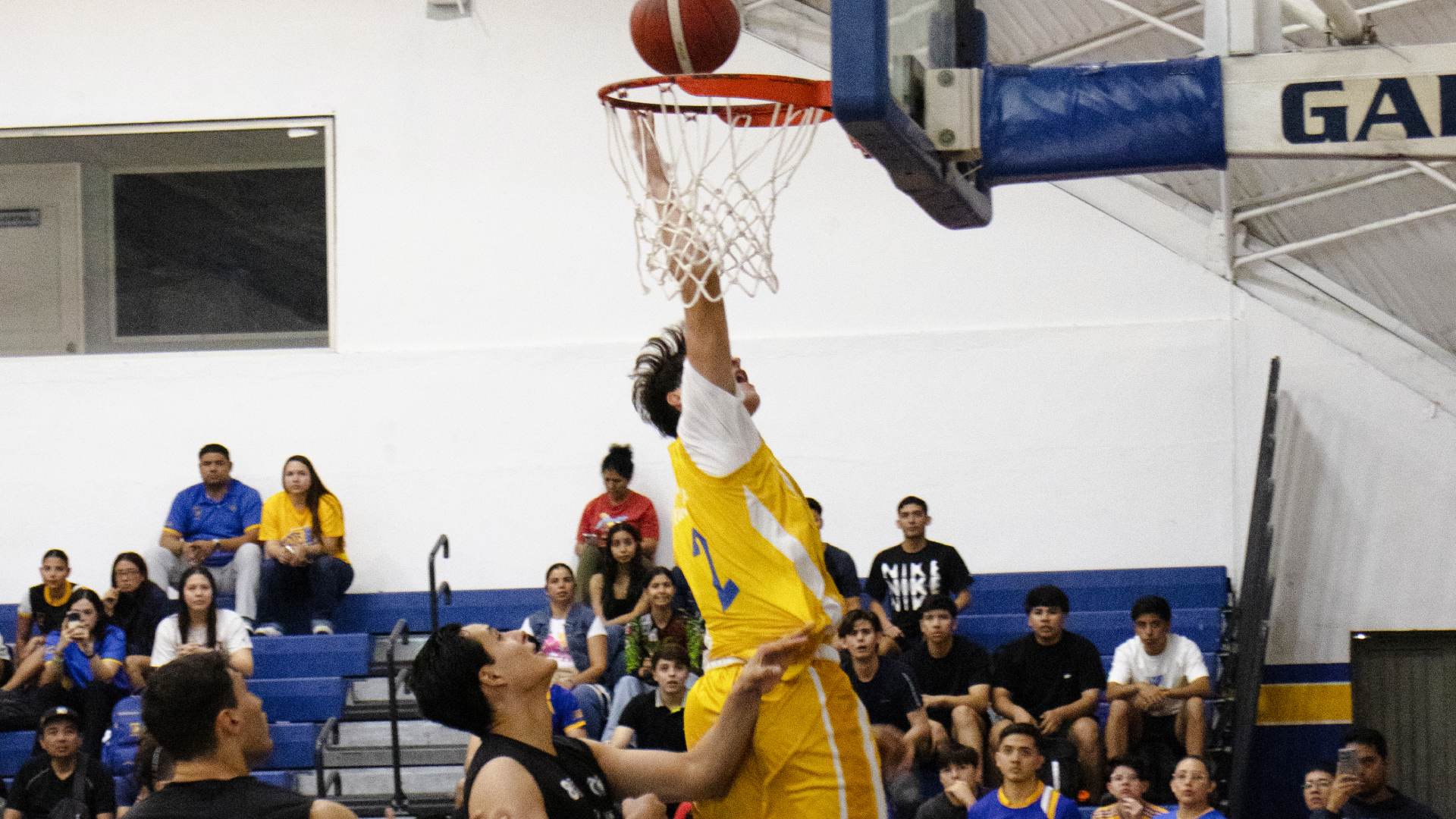 Gana Tigres clásico estudiantil de basquetbol