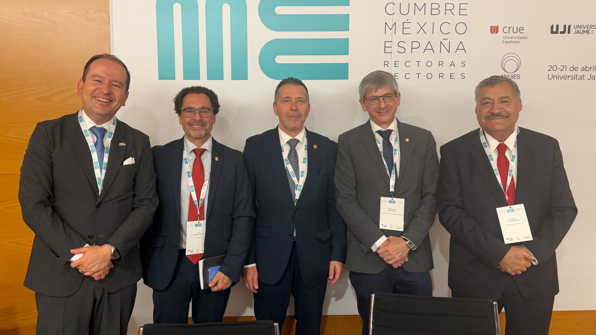 Participa Santos Guzmán en cumbre de rectores de México y España