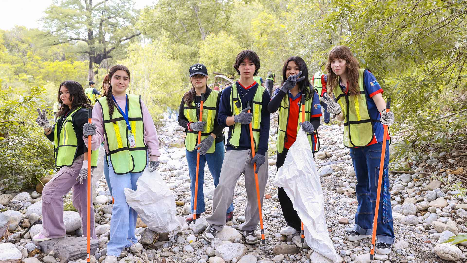 UANL realiza jornada ambiental en el Río La Silla