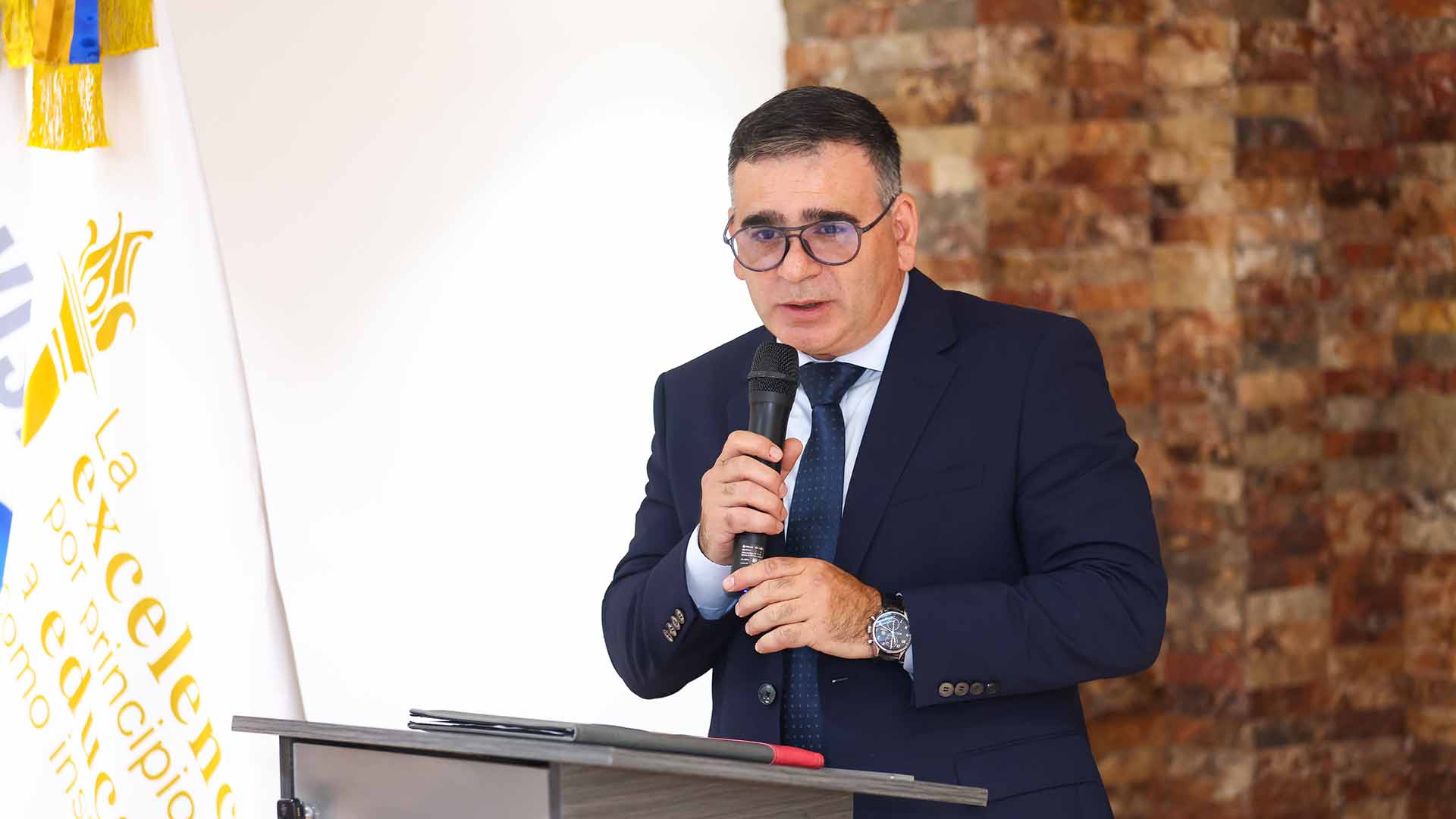 Empresas financieras y teconológicas tienen presencia en expo laboral de FACPYA