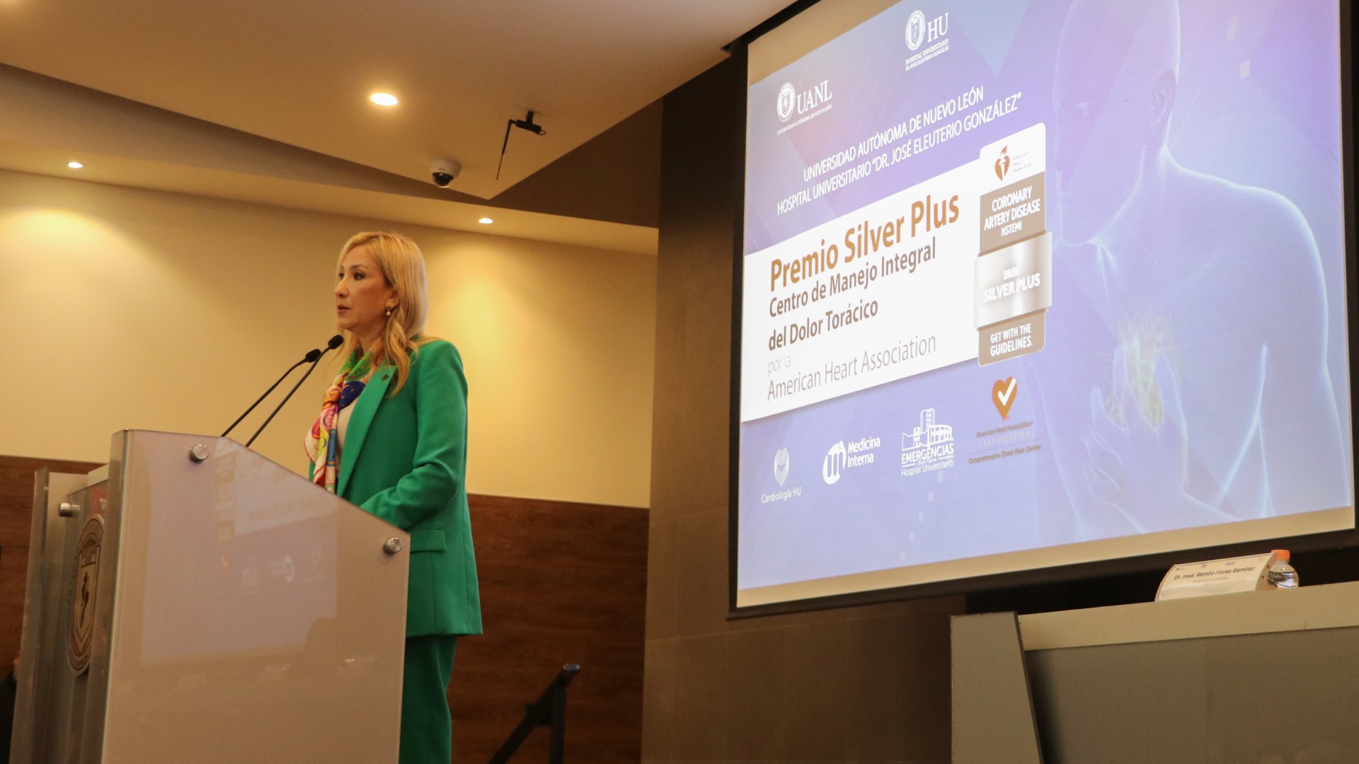 Distinguen capacidad de respuesta y atención de excelencia de HU con Premio Silver Plus