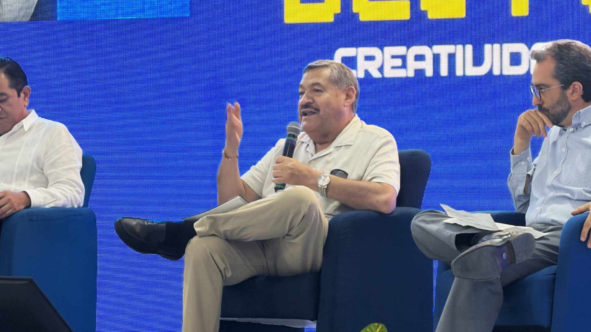 Debaten en encuentro nacional retos de la IA