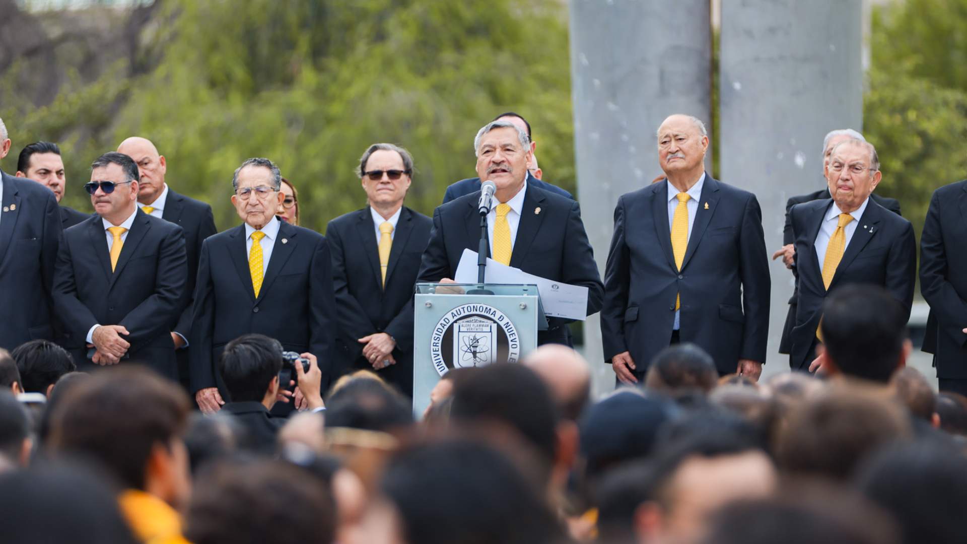 Refrenda Rector de UANL autonomía frente a comunidad universitaria
