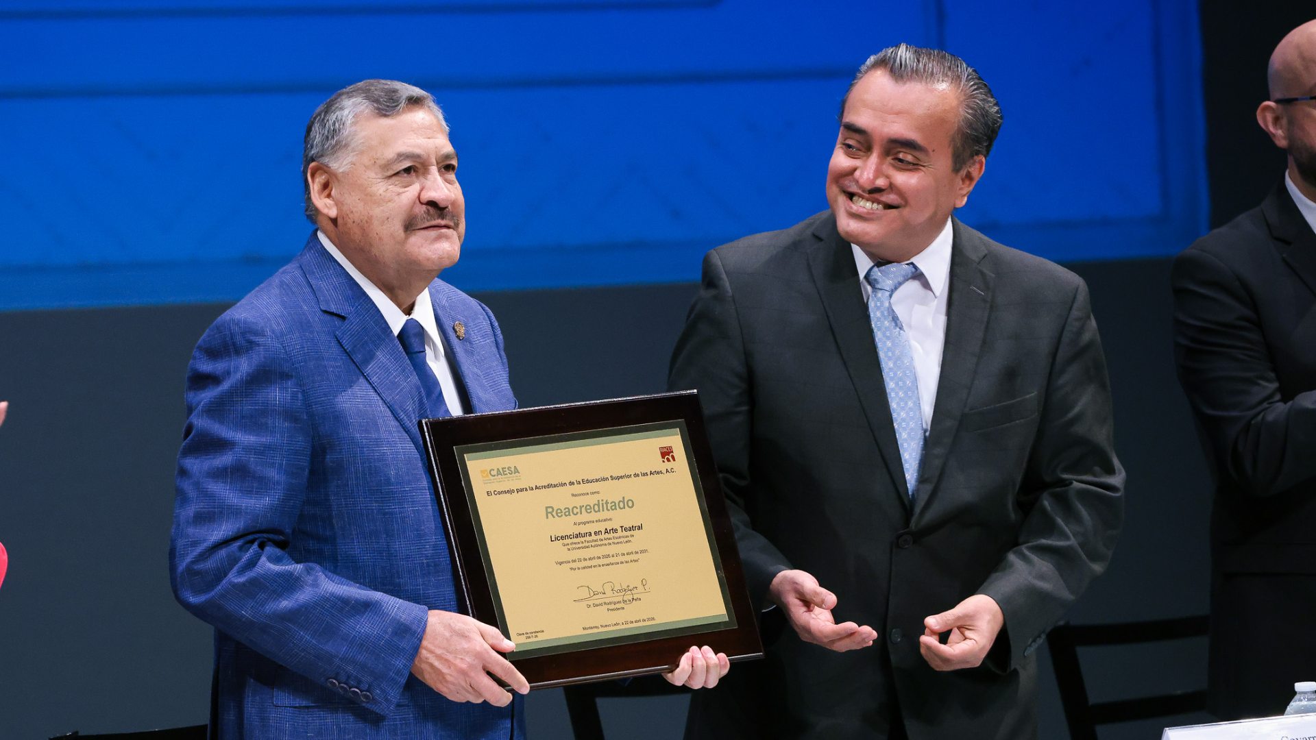 Reciben dos programas de Artes Escénicas reacreditación