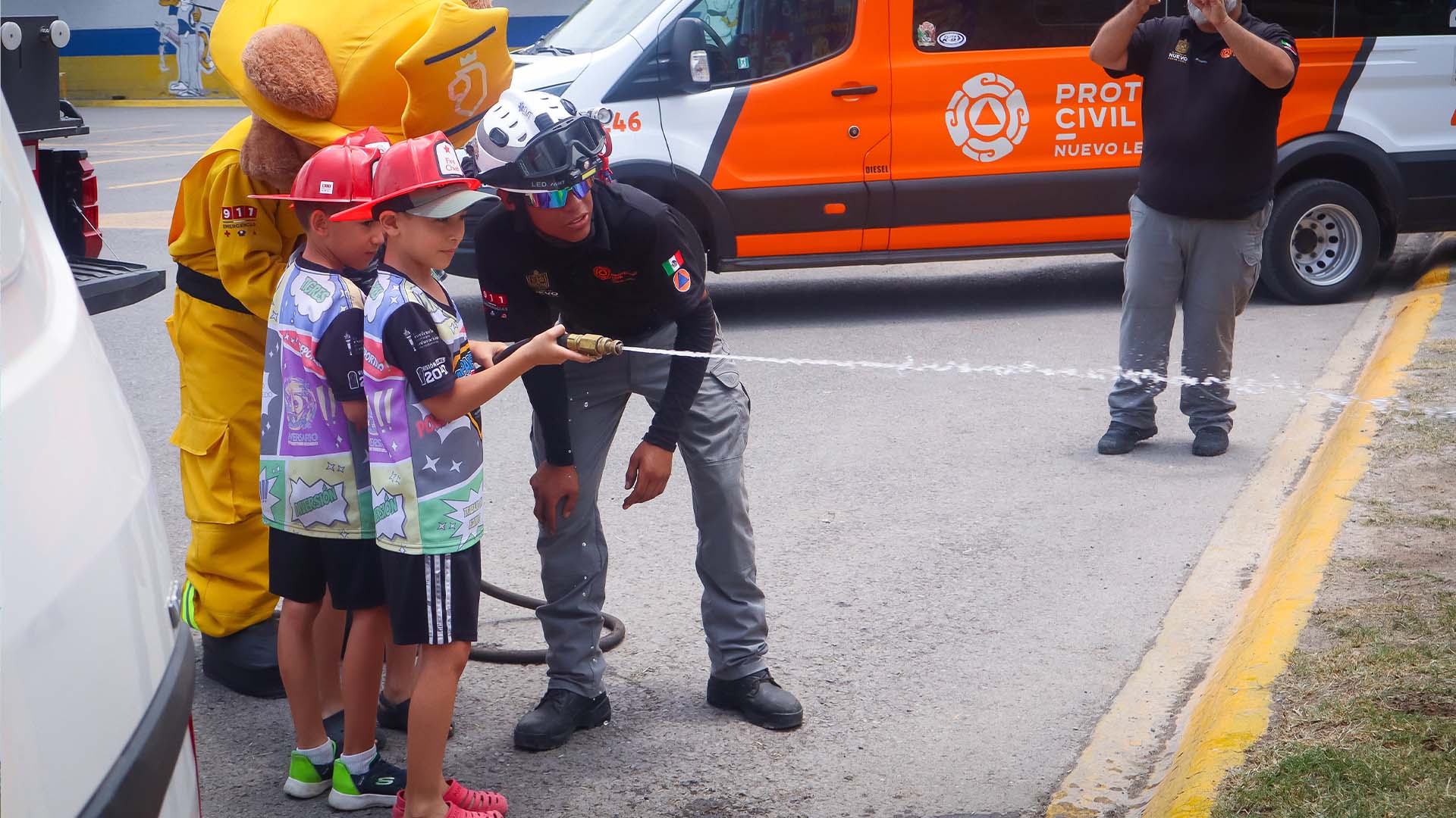 Avistarán el espacio en campamento de verano del Polideportivo