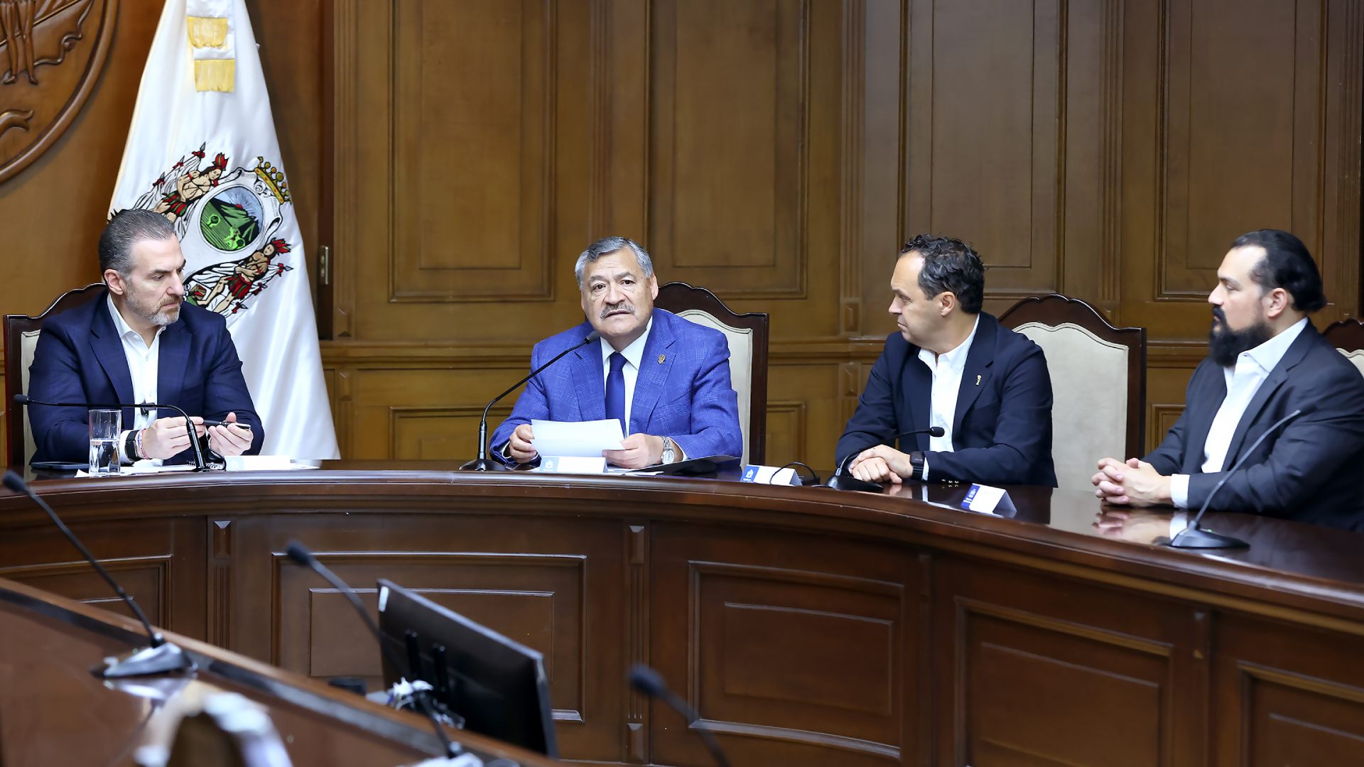 Recibe donativo regio como legado mundialista