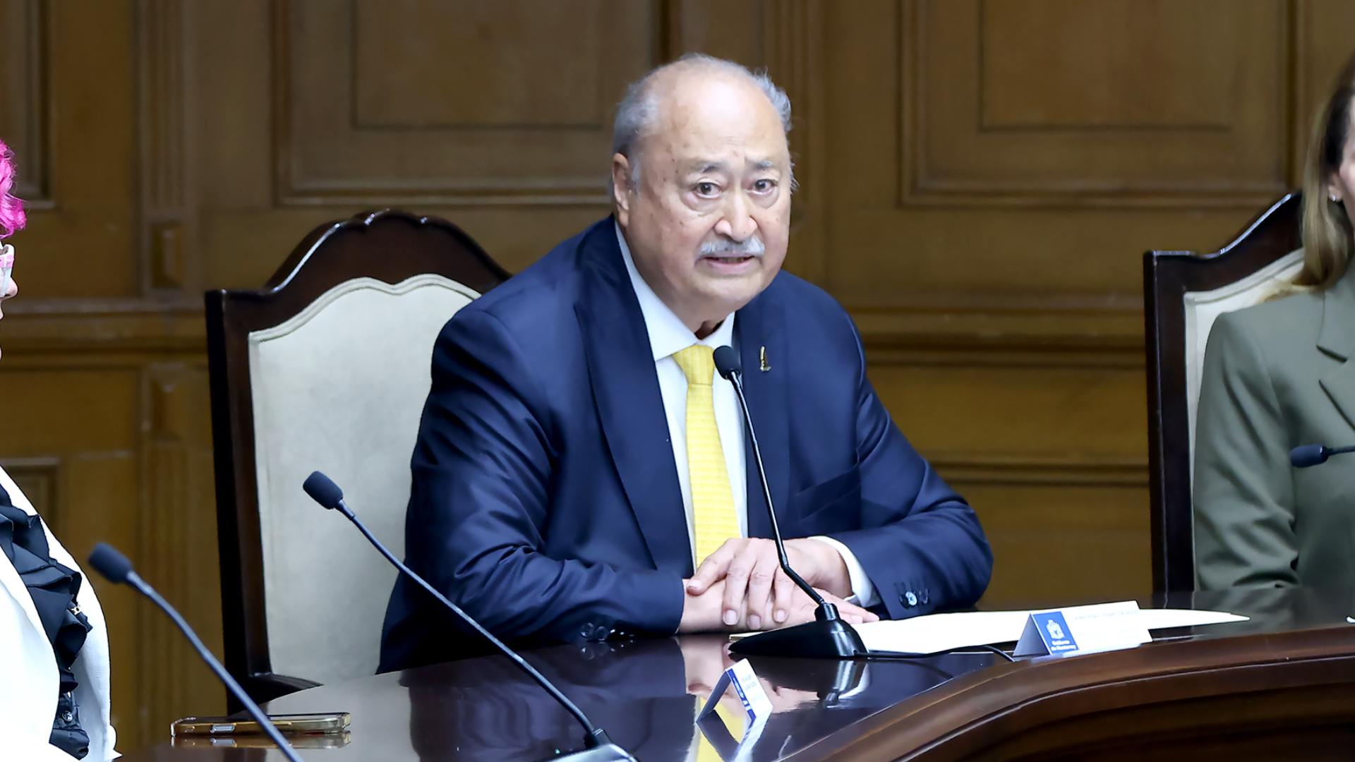 Recibe donativo regio como legado mundialista