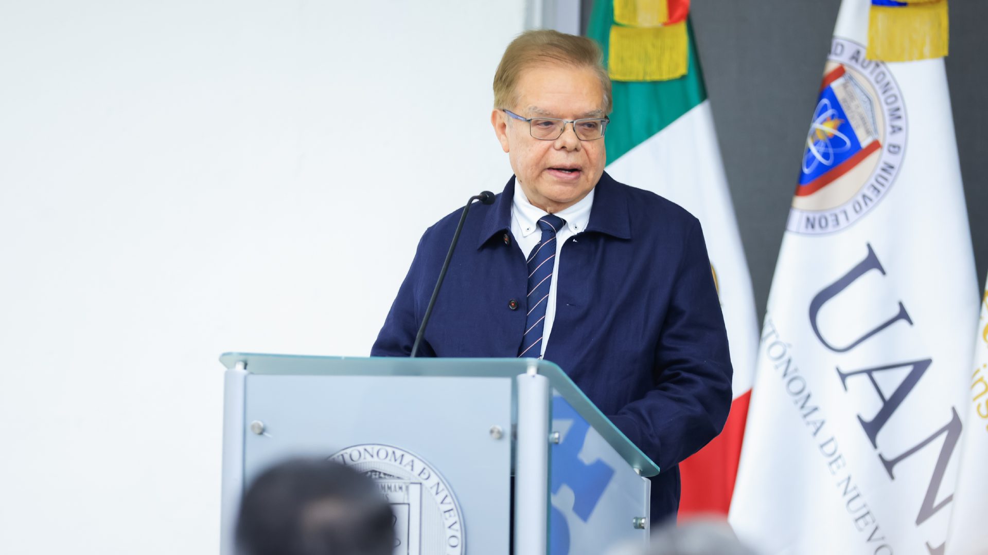 Preparatorias 3 y 8 reciben acreditación nacional por el CIEES