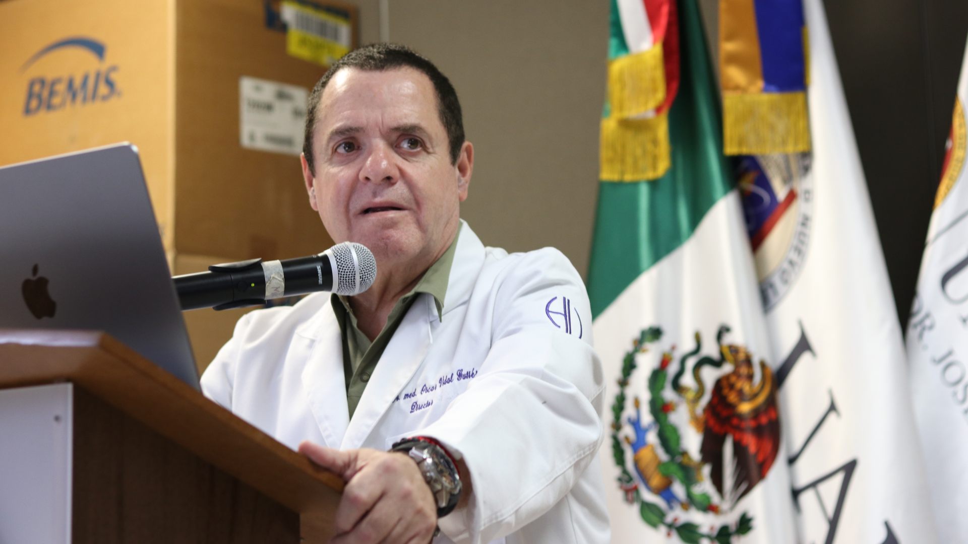 Donan más de 42 mil insumos para el Hospital Universitario