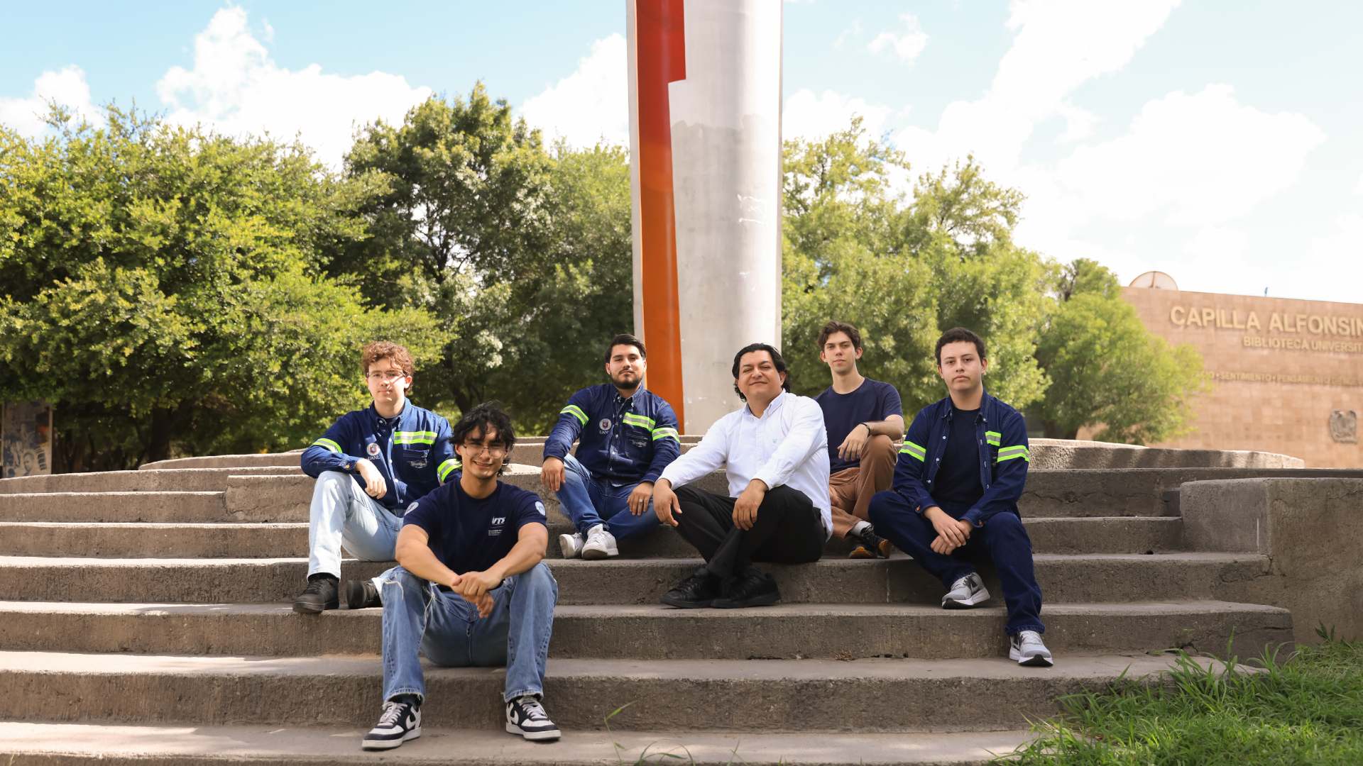 UANL destaca en campeonato nacional de autos eléctricos