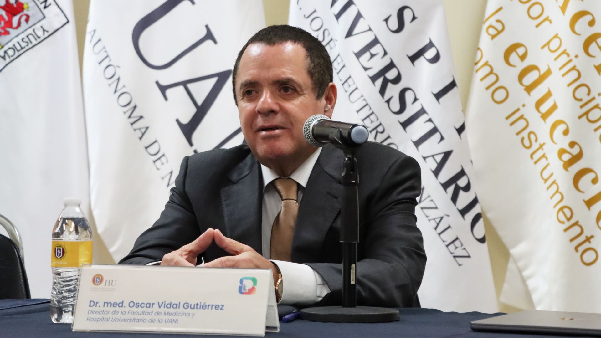 Realizará HU reconstrucciones mamarias a residentes sampetrinas