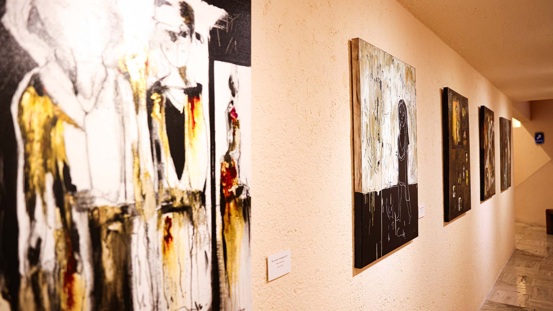 Homenajean 40 años de artista plástica Lupina Flores