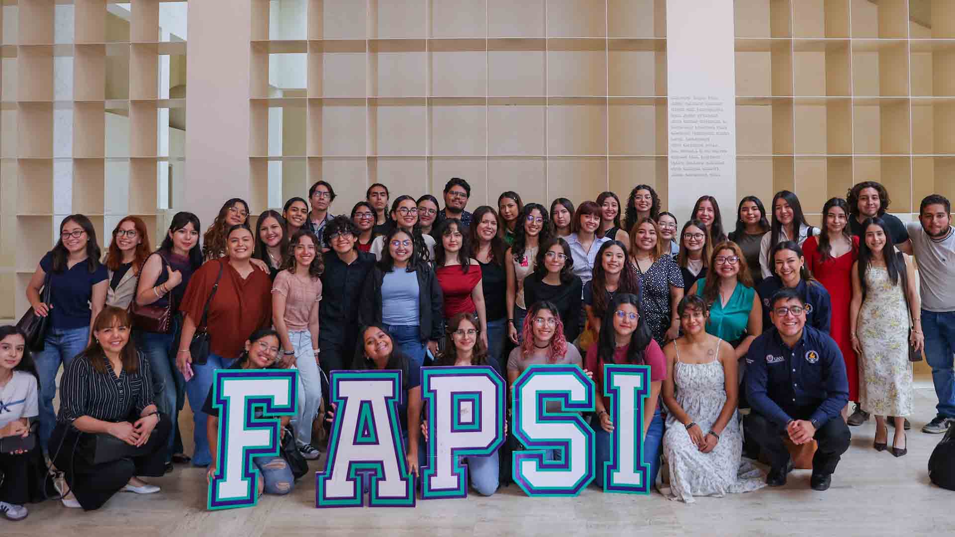 Estudiantes de la UANL ganan concurso de video Jóvenes visibilizando la violencia