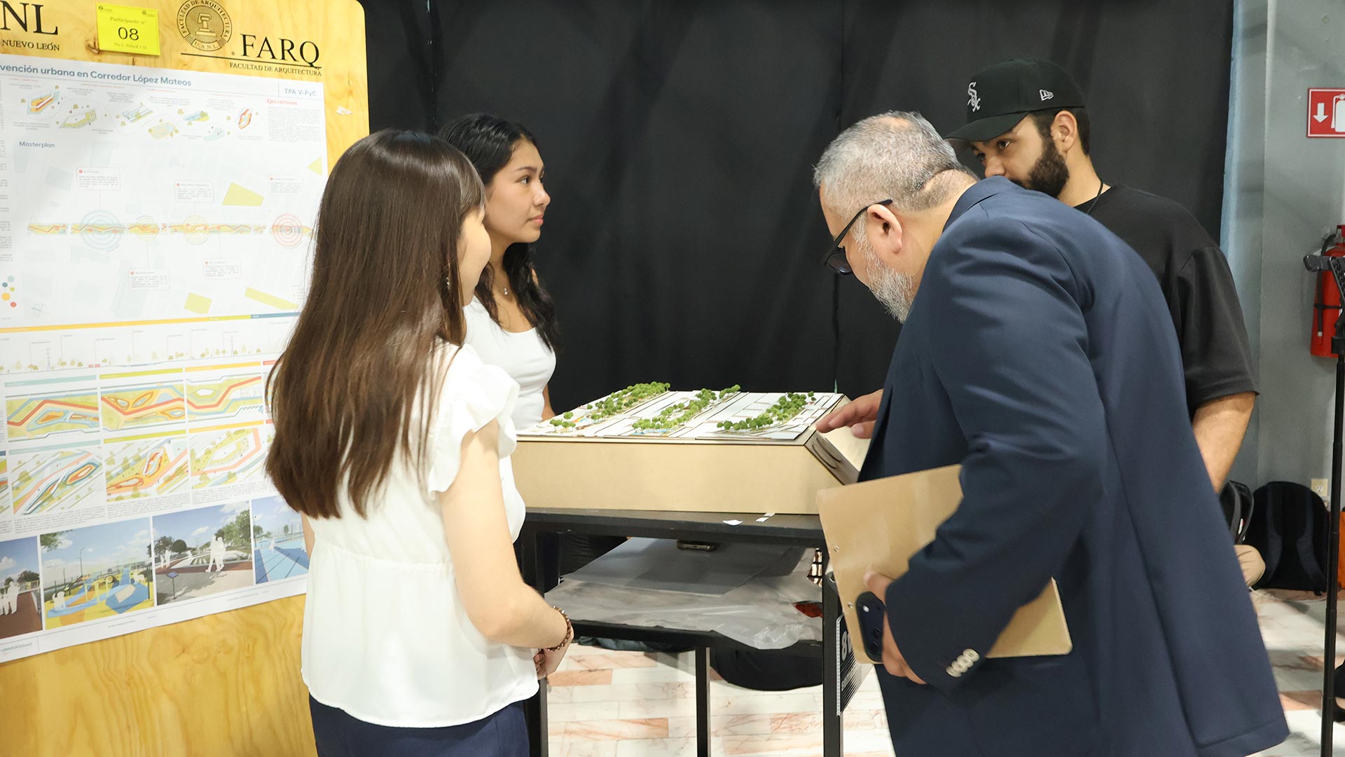 La Dieciocho, semana de exposiciones y concursos