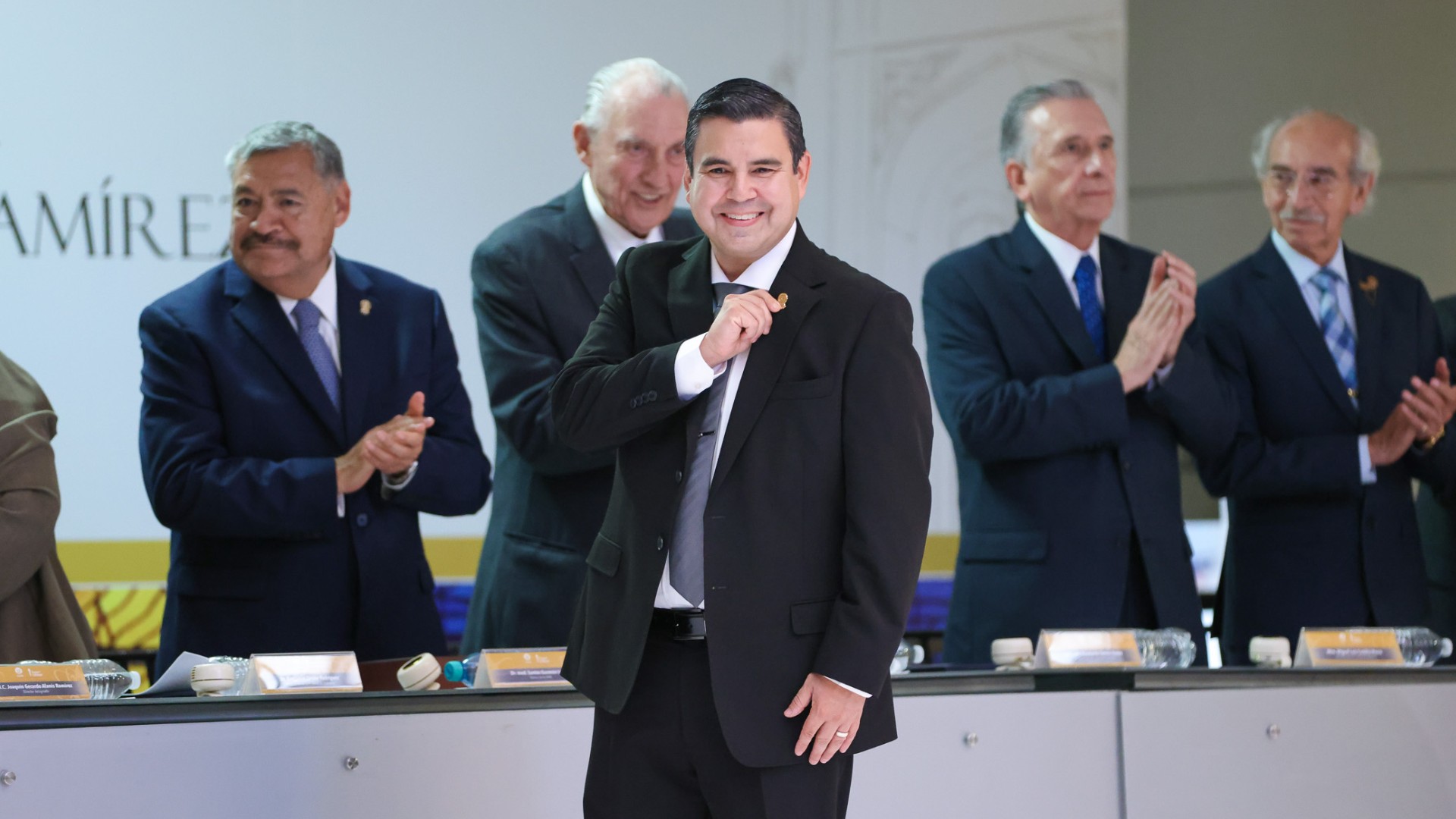Nombran nuevo director de la Preparatoria 3