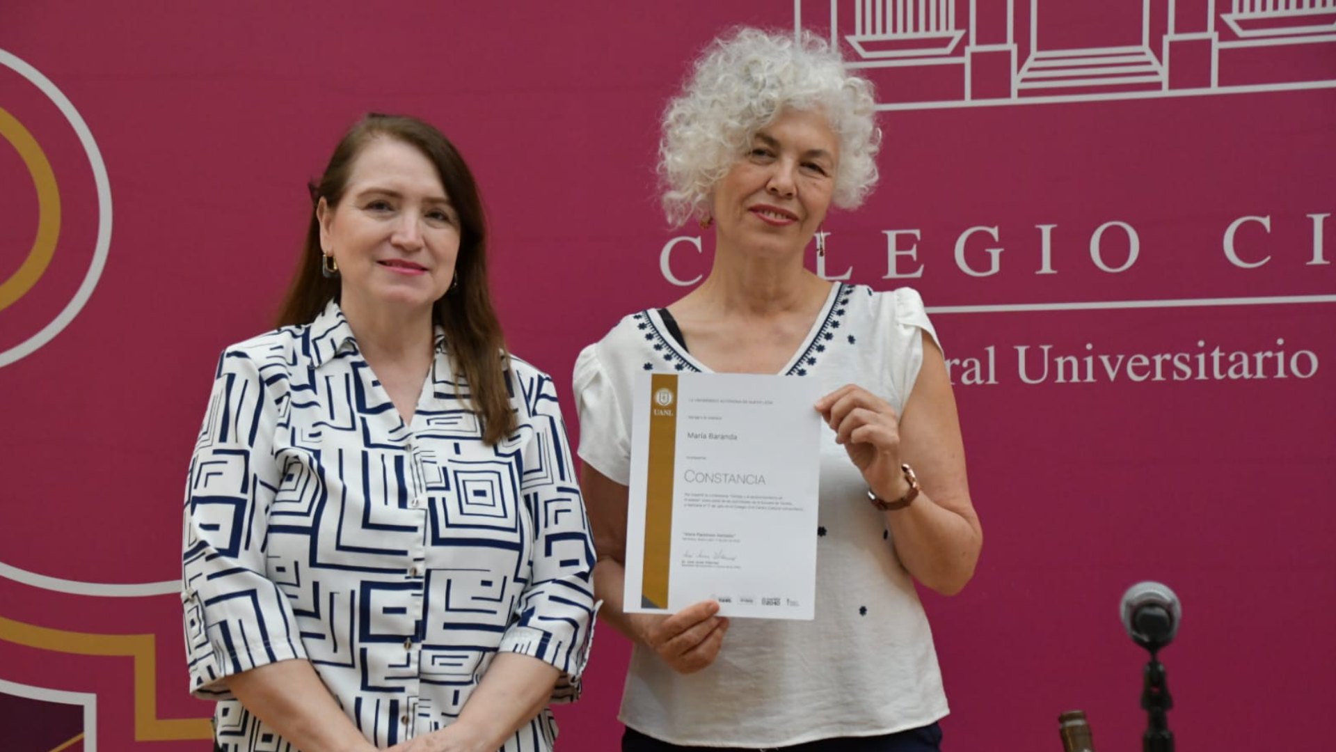 María Baranda explora el espacio poético en la Escuela de Verano UANL 2026