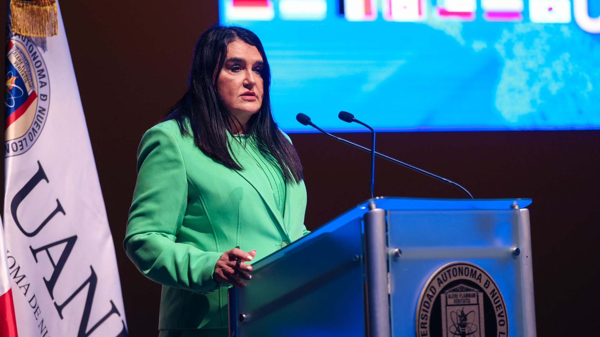 Parten 403 estudiantes a estancias nacionales y extranjeras