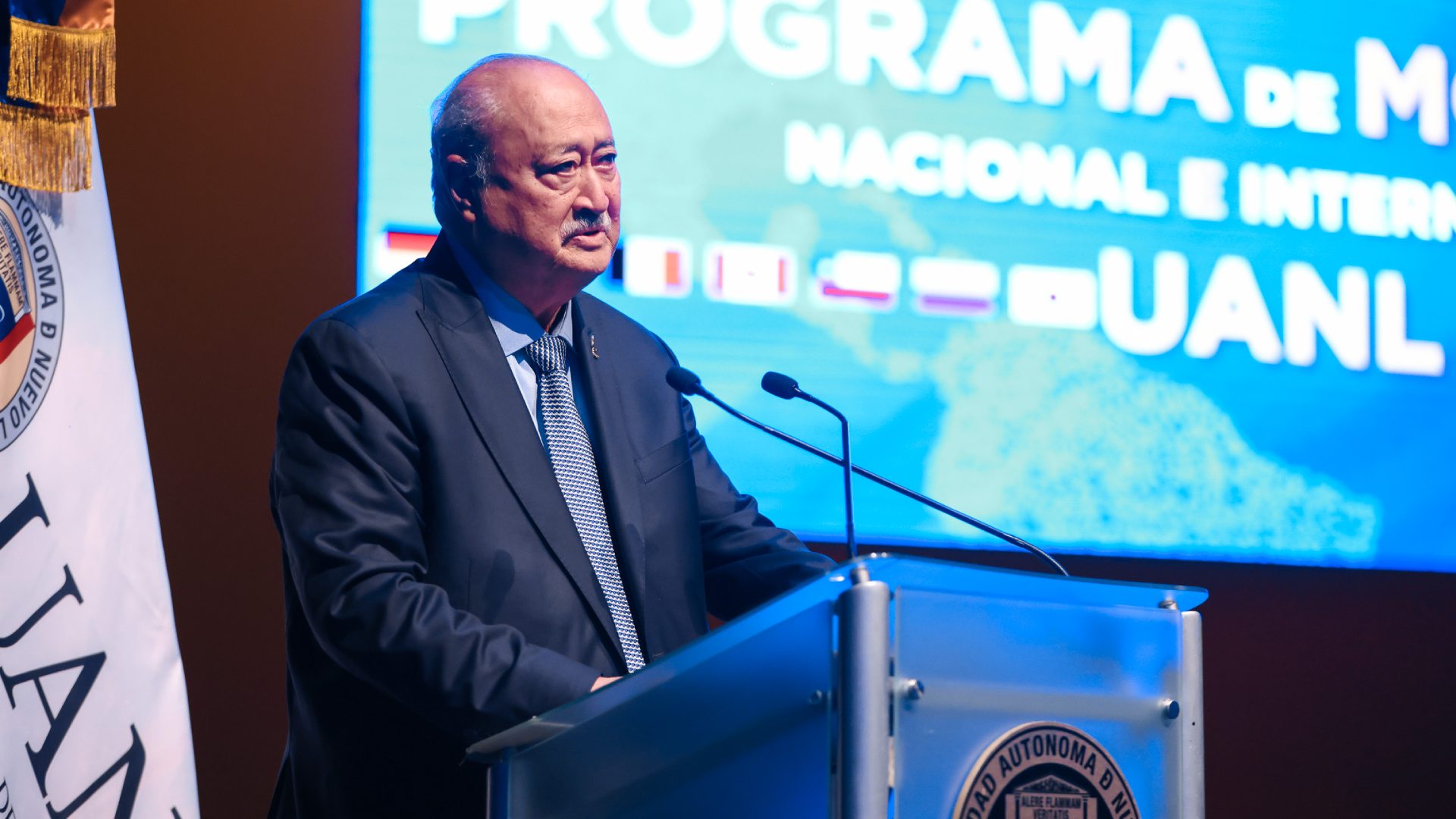 Parten 403 estudiantes a estancias nacionales y extranjeras