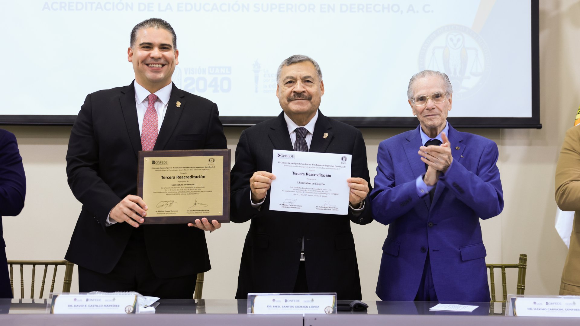 Reacreditan programa académico de Licenciatura en Derecho