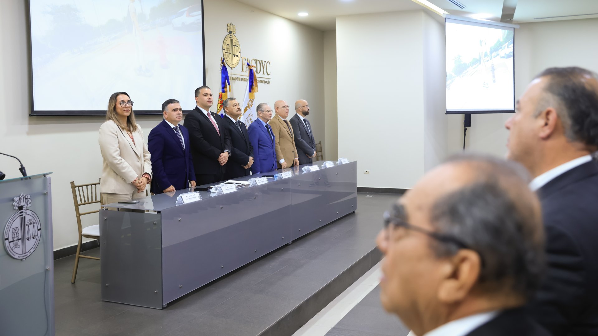 Reacreditan programa académico de Licenciatura en Derecho