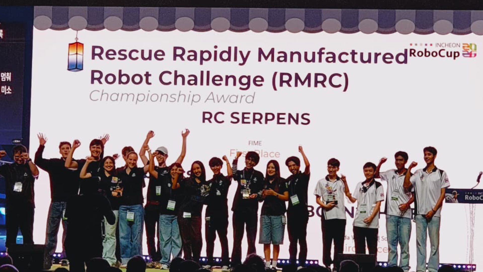 Delegación UANL campeona mundial de Robocup 2026 en Corea
