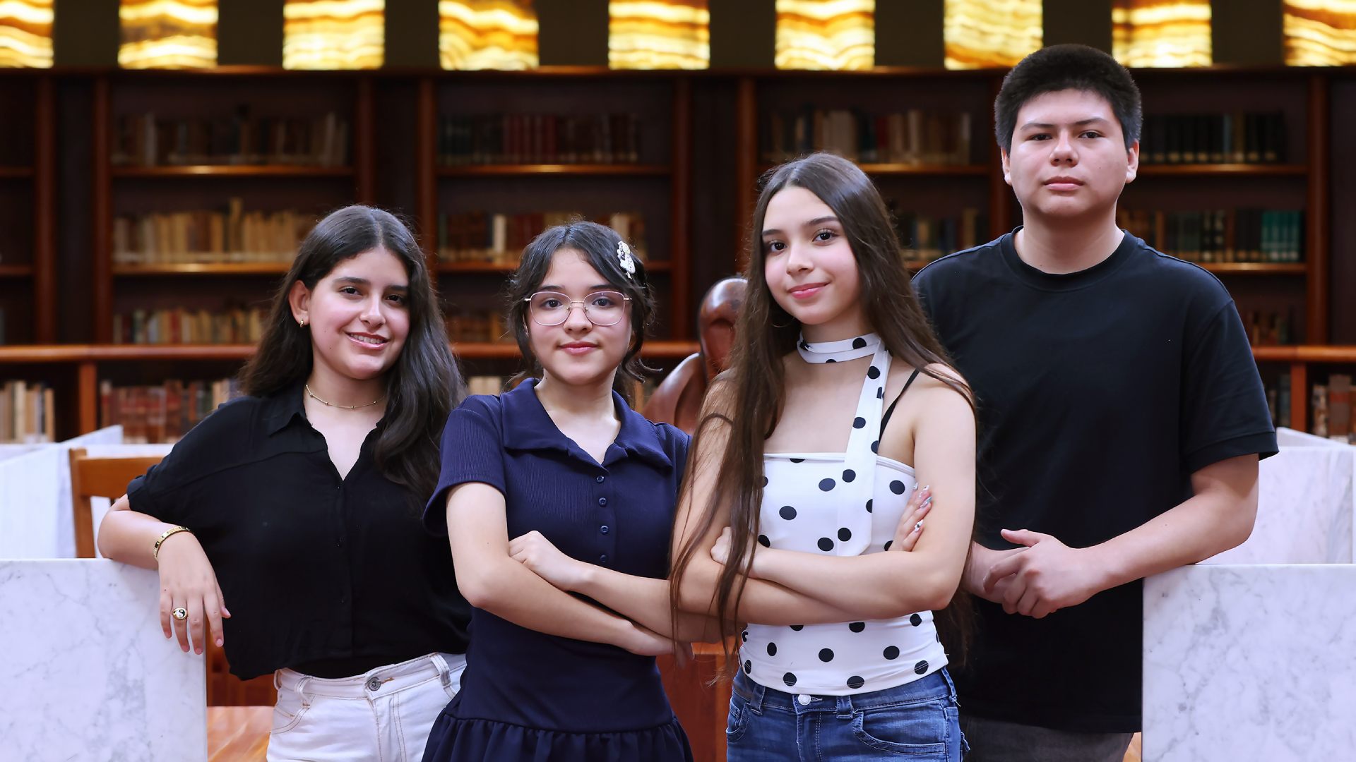 Destacan con altos puntajes en su ingreso a preparatorias de UANL
