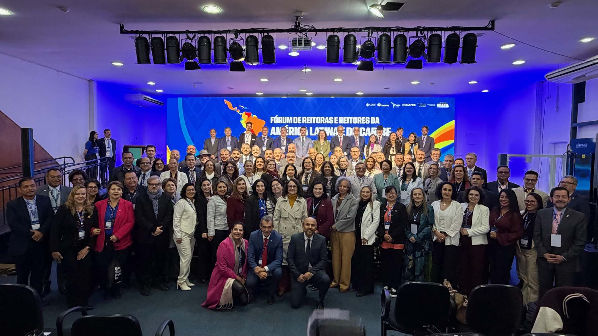 Asiste Santos Guzmán a foro de rectores de América Latina y el Caribe