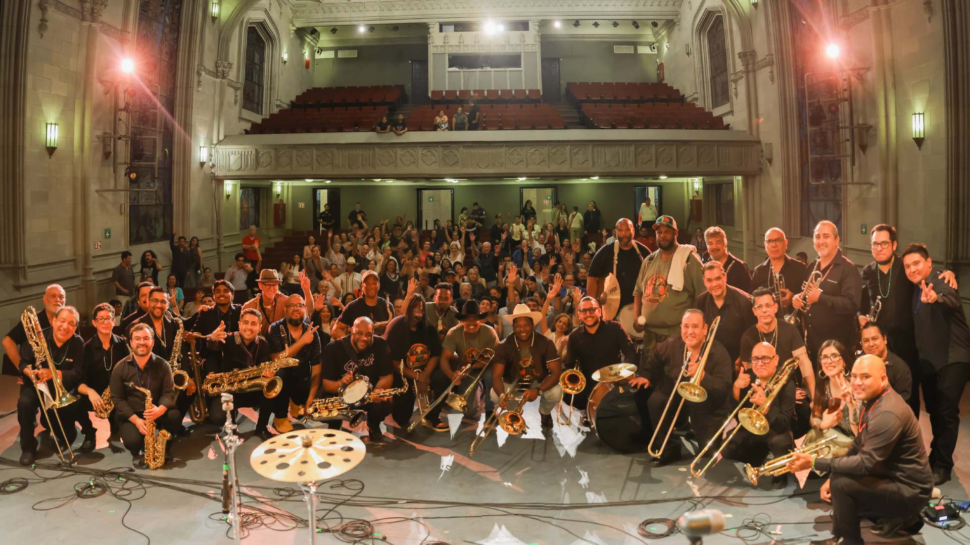 World Street Brass Band y Big Band de la UANL en concierto