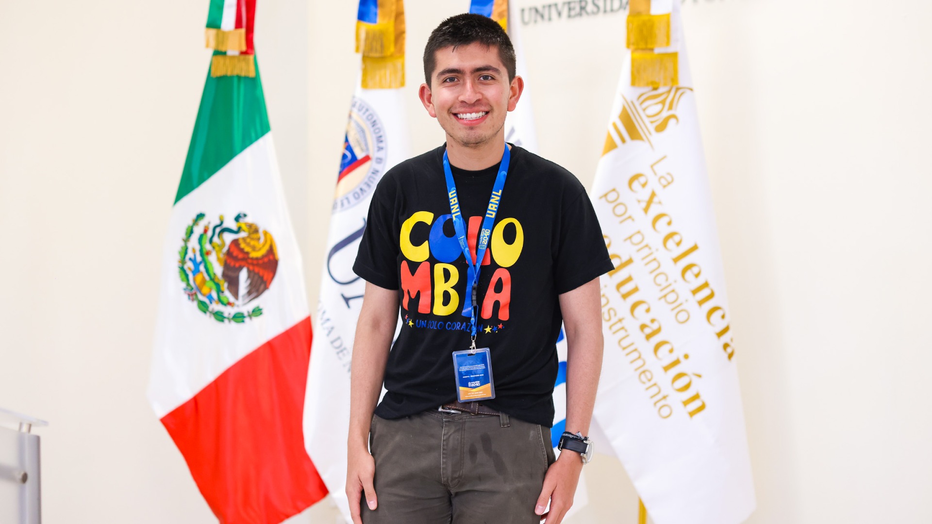 Arriban estudiantes nacionales y extranjeros a campus de la UANL