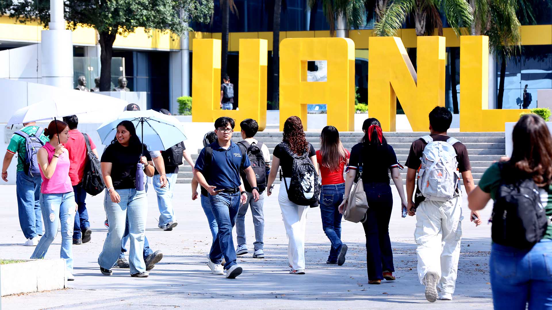 Incrementa UANL oferta y cobertura educativa