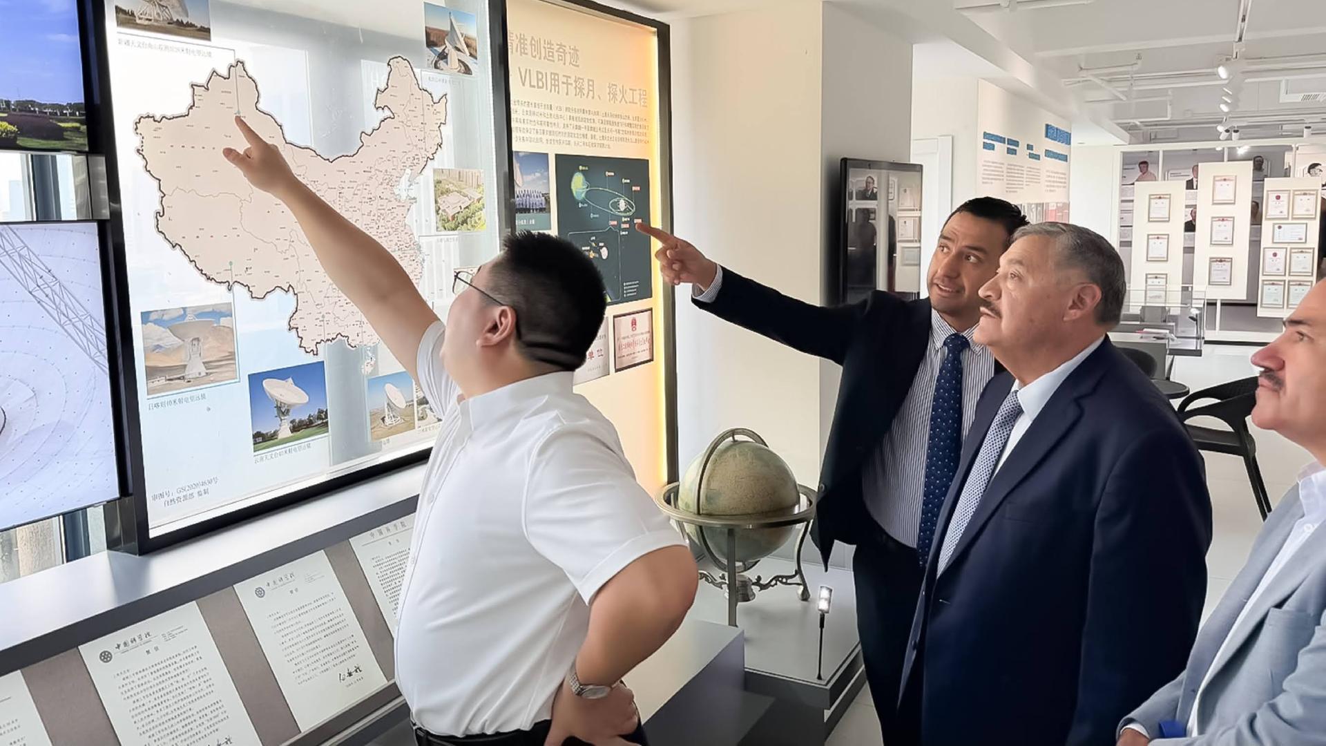 Fortalece UANL colaboración con observatorio astronómico de Shanghái