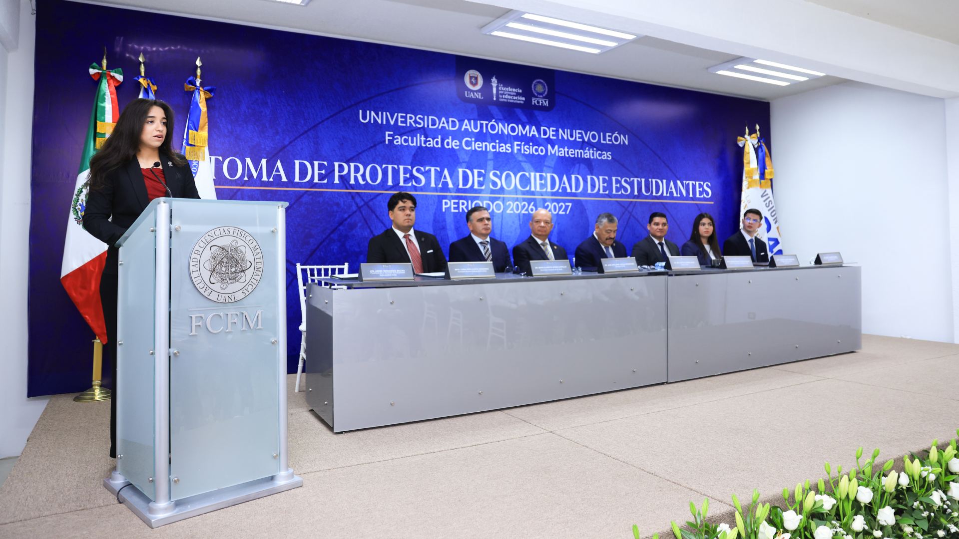Celebran nueva representación estudiantil en Físico Matemáticas