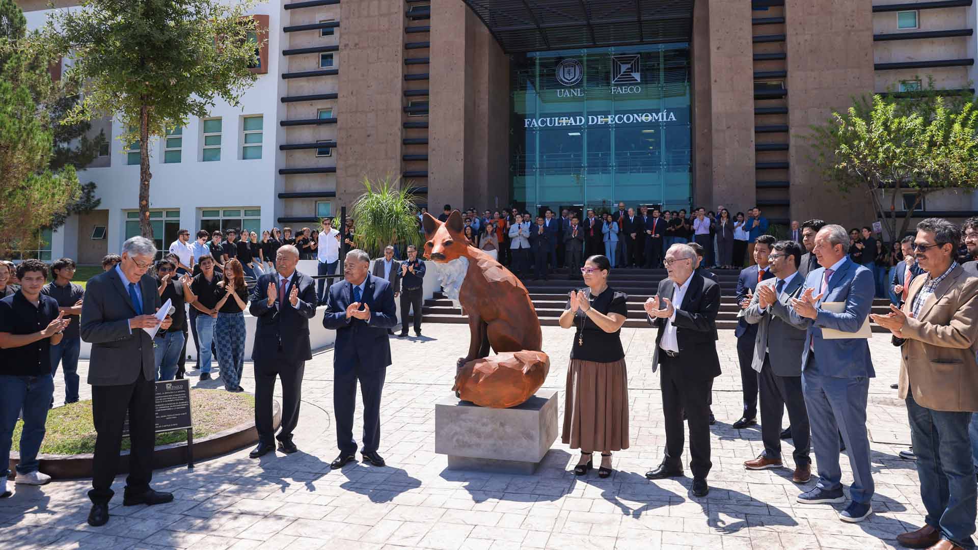 Festejan excelencia de la Facultad de Economía en su 69 aniversario