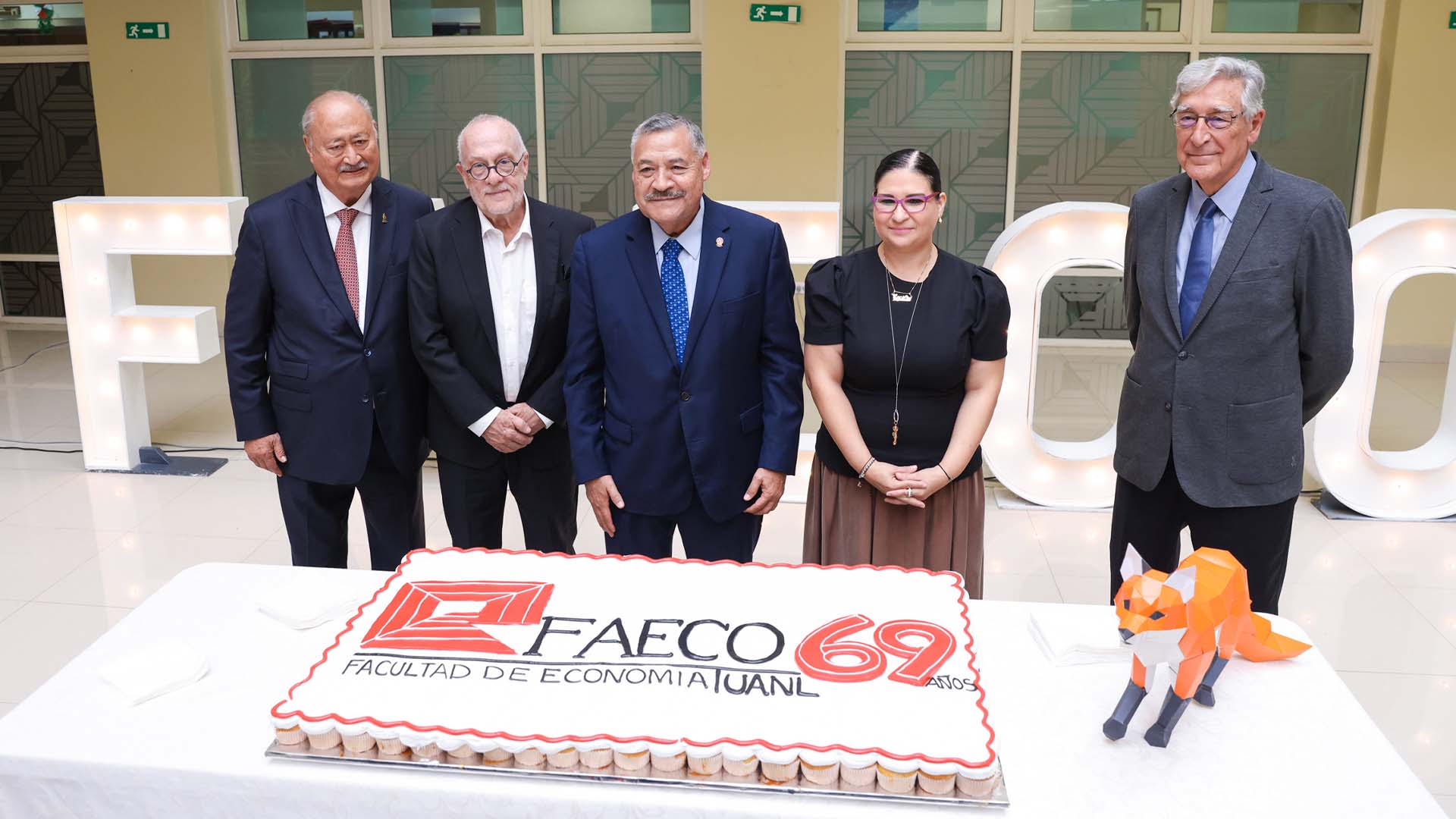 Festejan excelencia de la Facultad de Economía en su 69 aniversario