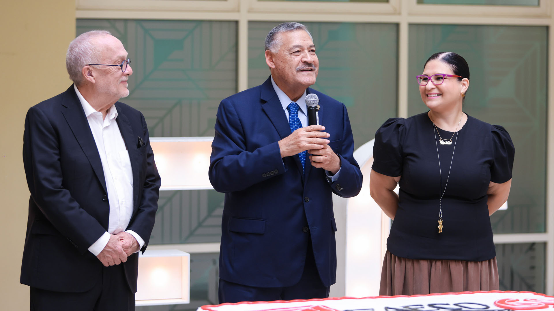 Festejan excelencia de la Facultad de Economía en su 69 aniversario