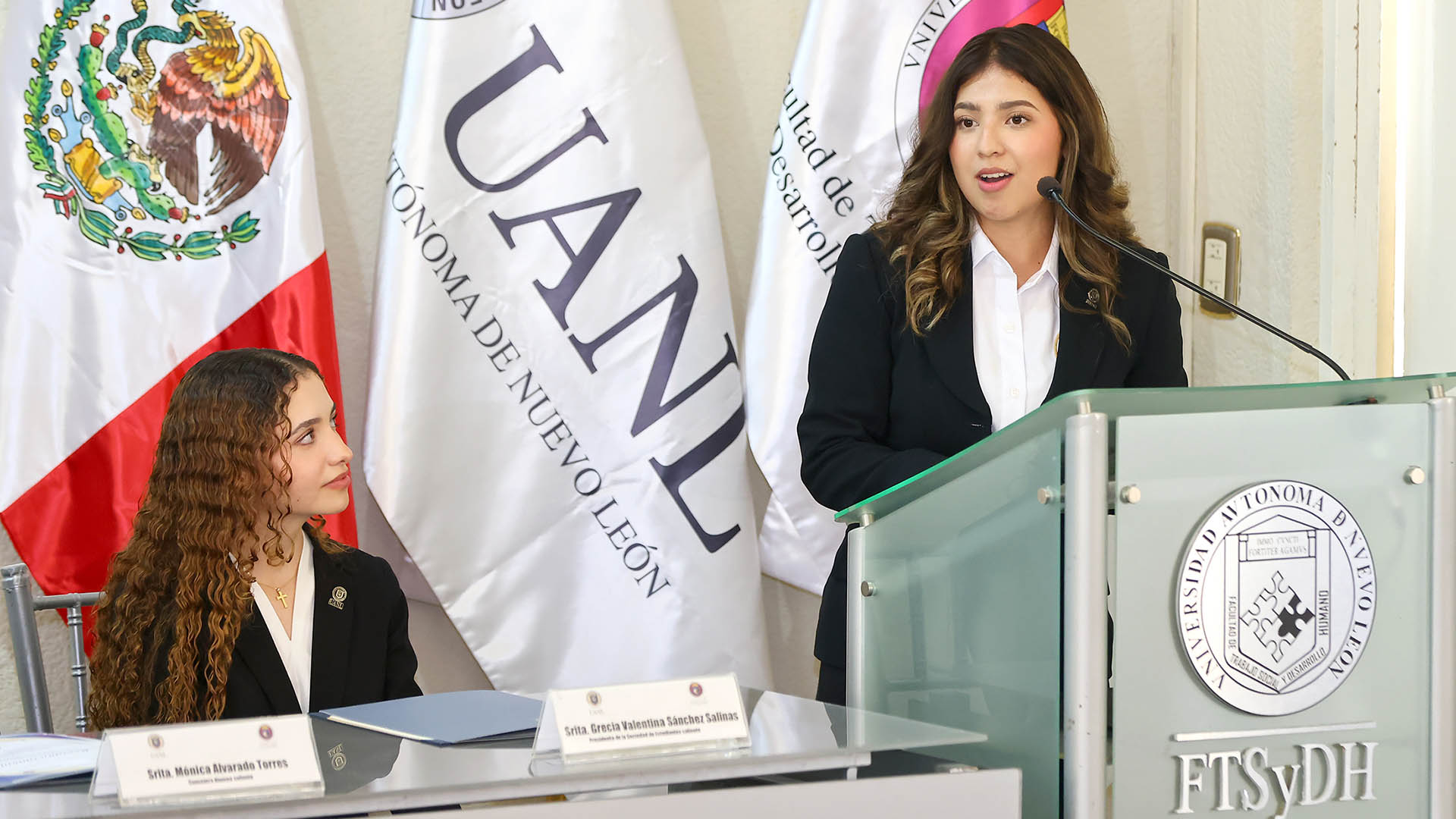 Asume nueva Sociedad de Estudiantes compromiso con comunidad de Trabajo Social