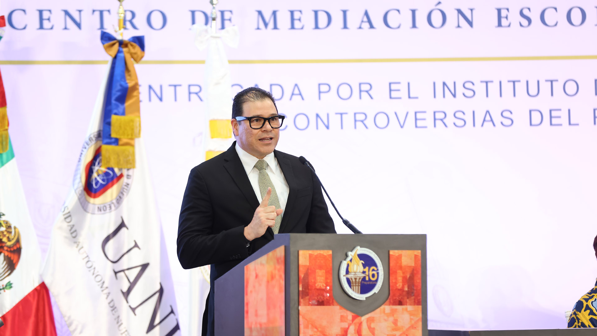 Certifican a la Preparatoria 16 como Centro de Mediación y Cultura de Paz