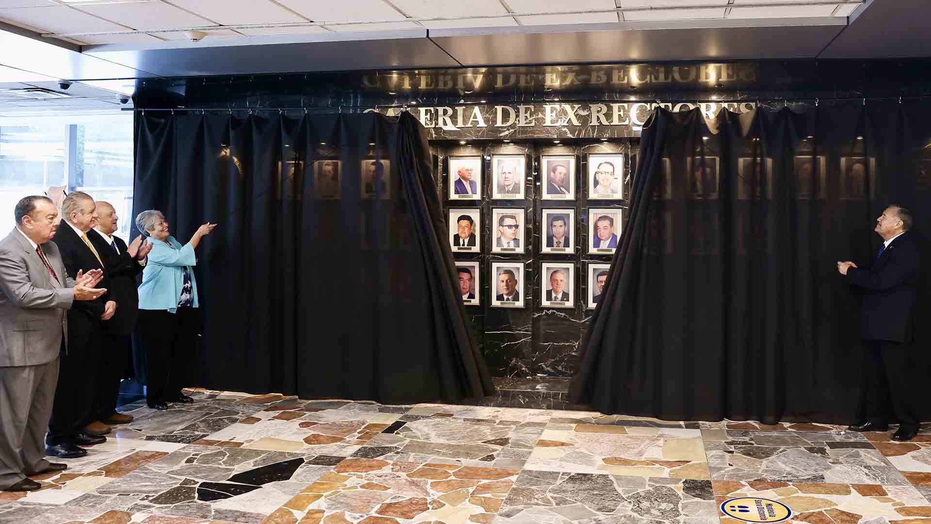 UANL inaugura galería en homenaje a sus ex rectores